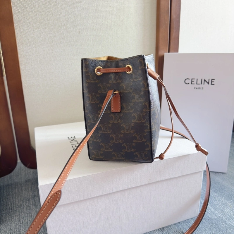 Functional Cxlxne Bucket Bags 83670