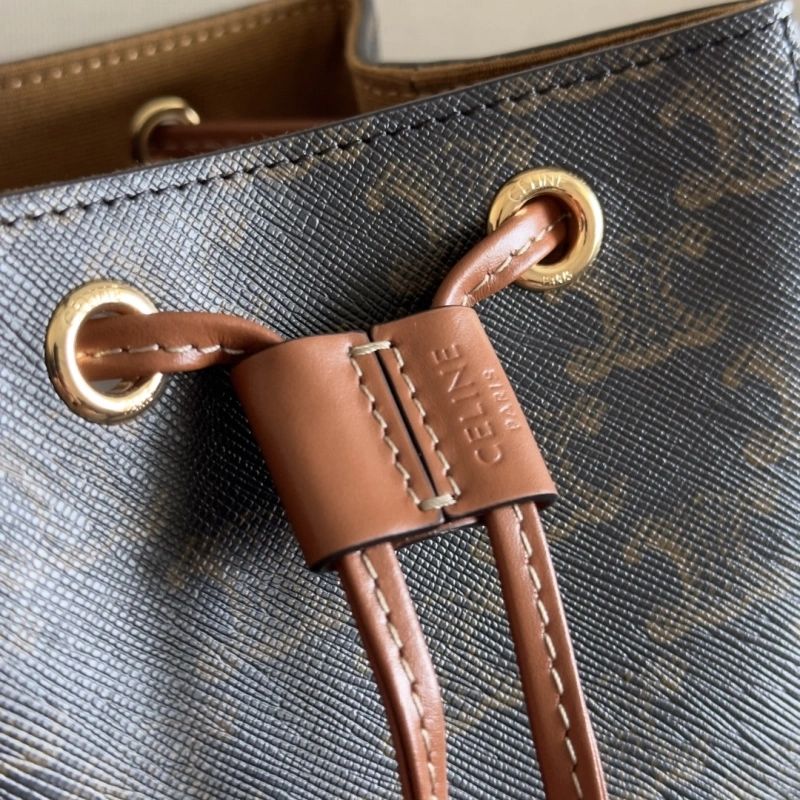 Functional Cxlxne Bucket Bags 83670