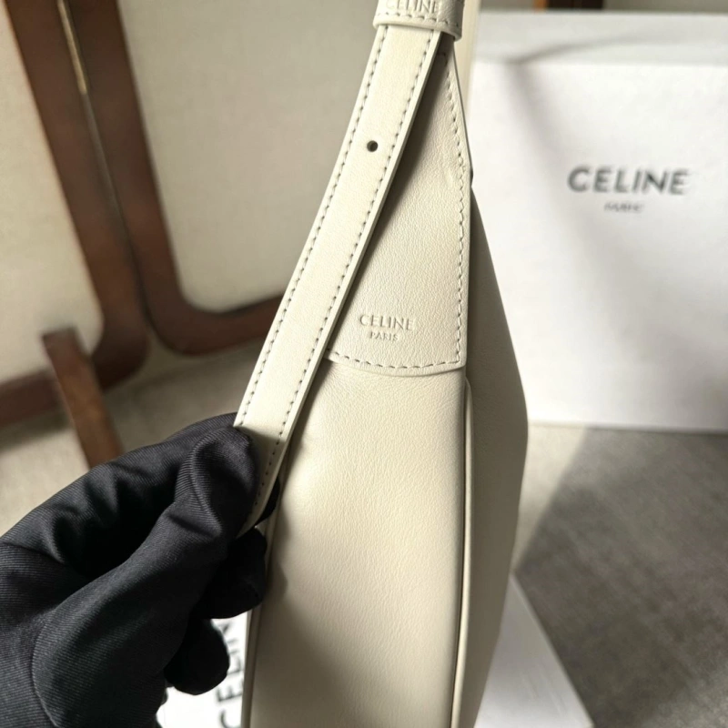 Resilient Cxlxne Top Handle Bags 80760