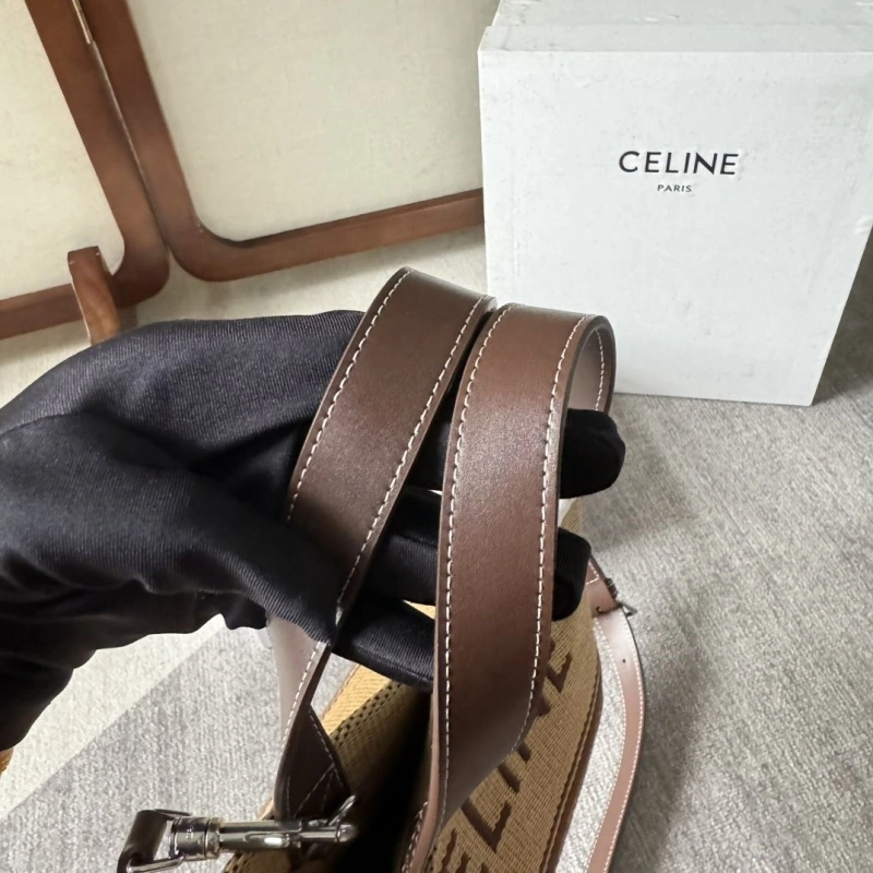 Fashionable Cxlxne Shoulder Bags 80864