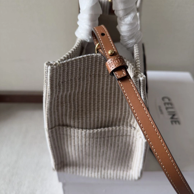 Timeless Cxlxne Shoulder Bags 80818
