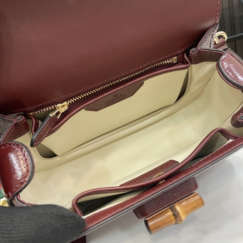 Resilient Gxccx Top Handle Bags 47242