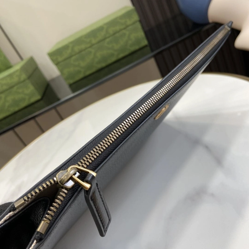 Trendsetting Gxccx Clutch Bags 47690