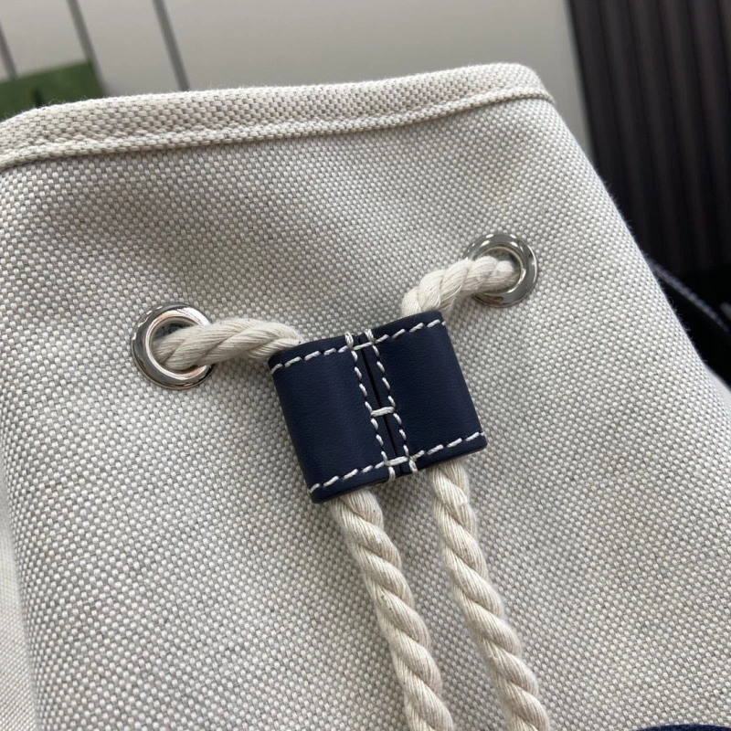 Bold Gxccx Bucket Bags 47672
