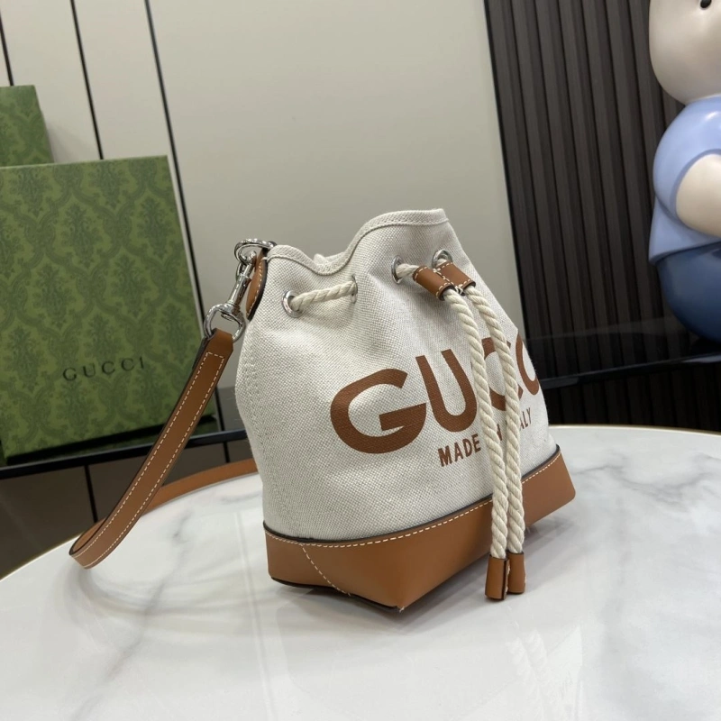 Gxccx Bucket Bags Bright 47666