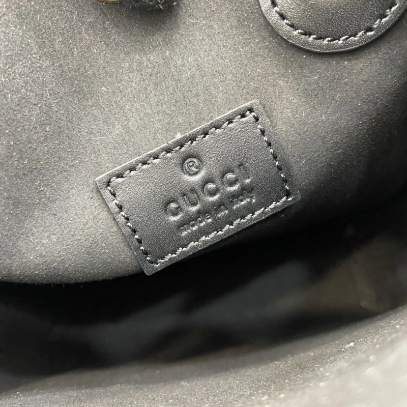 Resilient Gxccx Top Handle Bags 47148