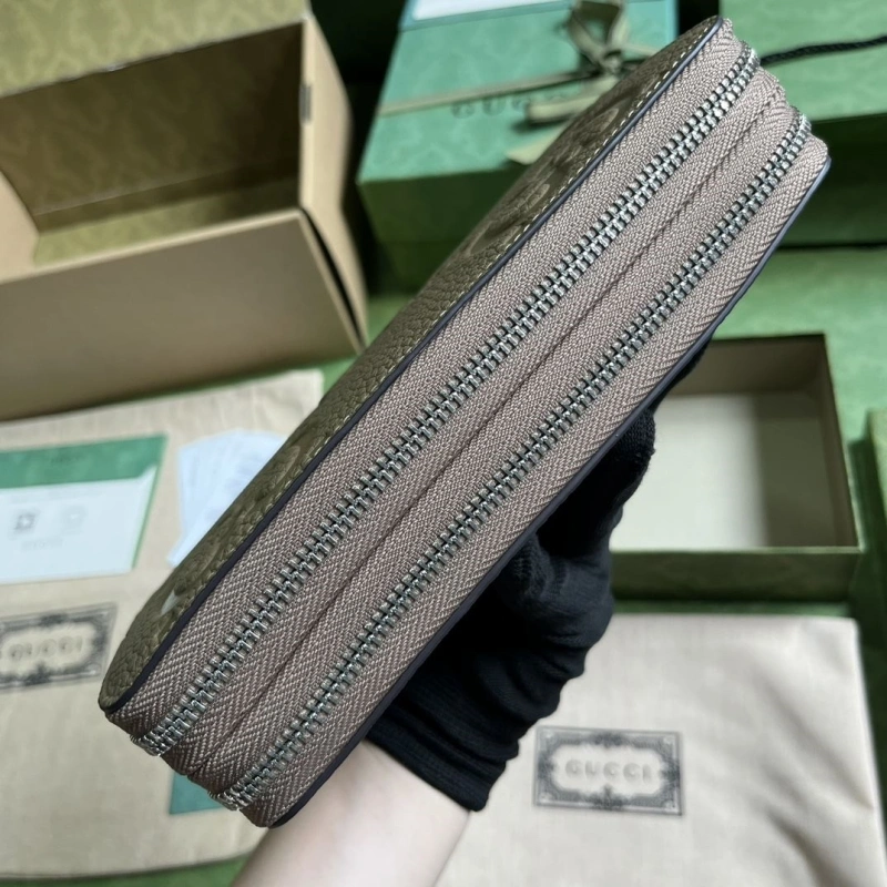 Reliable Gxccx Clutch Bags 47638