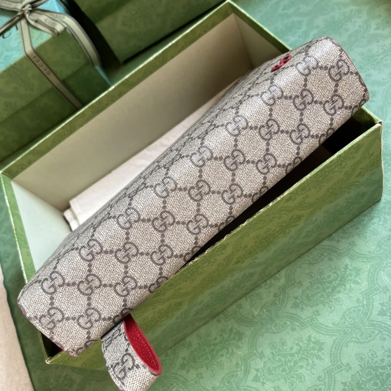 Comfortable Gxccx Clutch Bags 47635