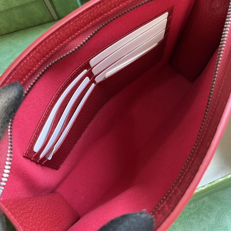 Comfortable Gxccx Clutch Bags 47635