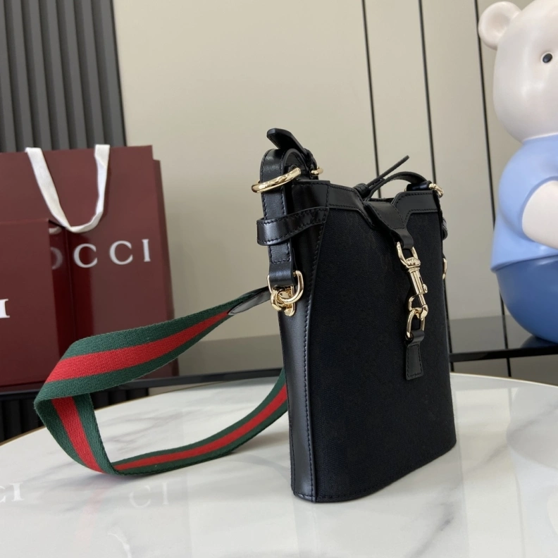 WellDesigned Gxccx Bucket Bags 45548