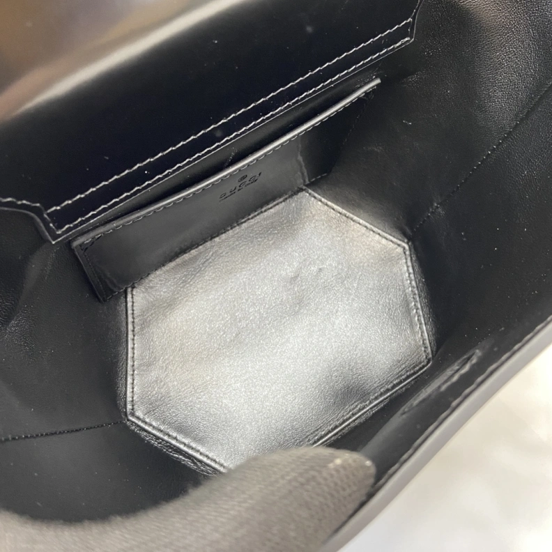 Resilient Gxccx Top Handle Bags 45435