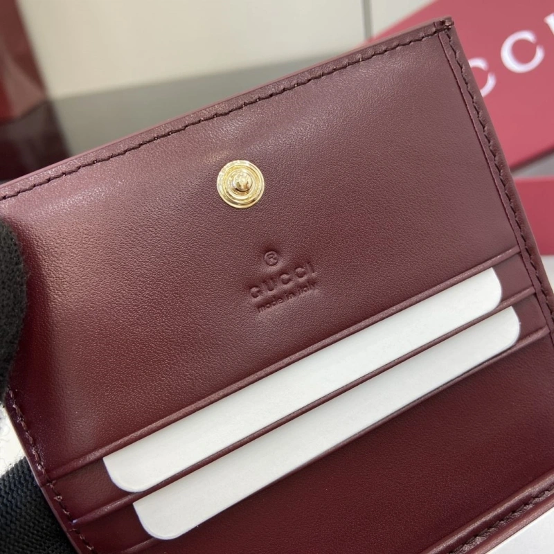 Functional Gxccx Wallets & Purse 39020