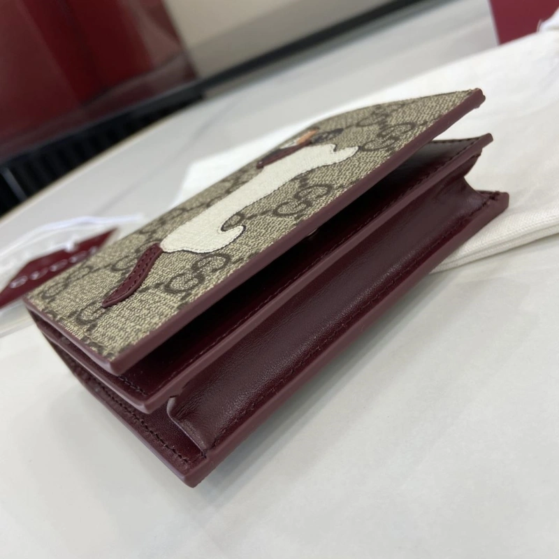 Functional Gxccx Wallets & Purse 39020