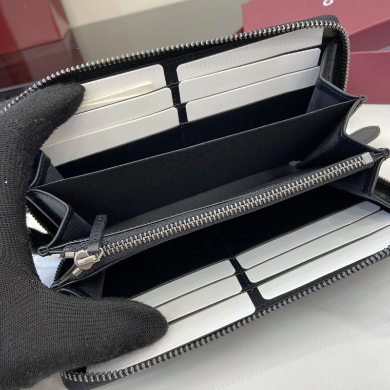 Affordable Gxccx Wallets & Purse 38908