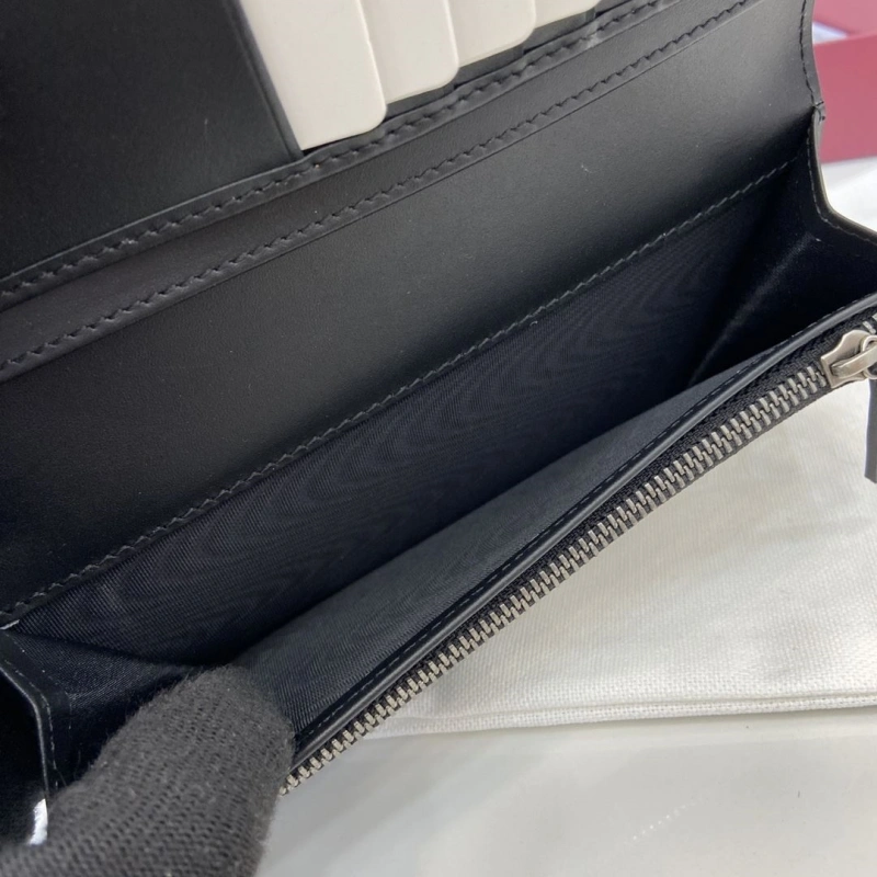 Gxccx Wallets & Purse Fashionable 38903
