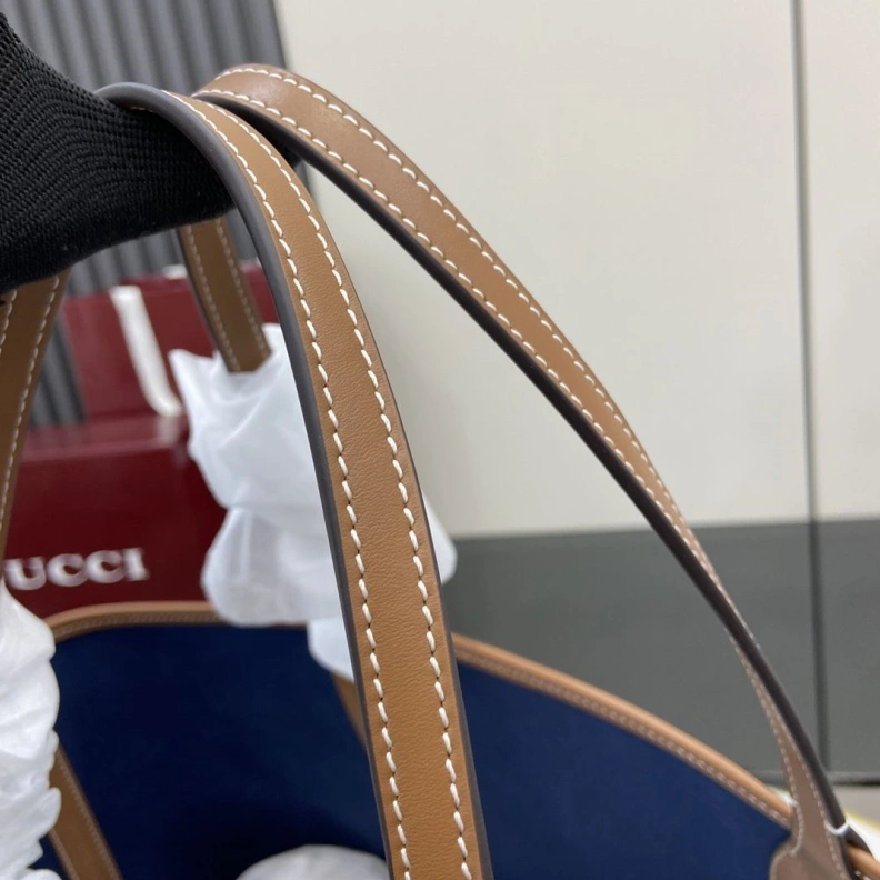 Compact Gxccx Shopping Bags 38543