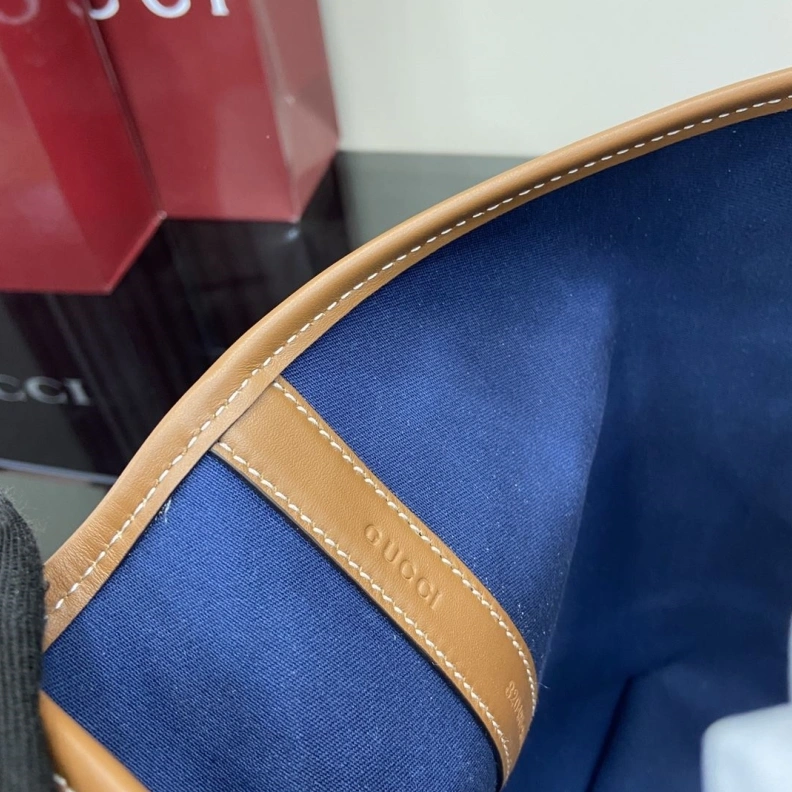 Compact Gxccx Shopping Bags 38543