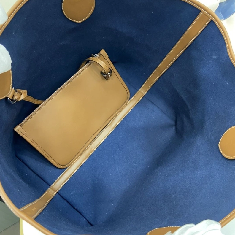 Compact Gxccx Shopping Bags 38543