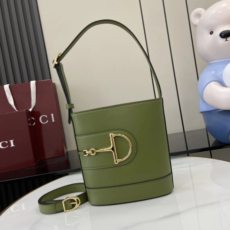 Gxccx Bucket Bags ModernLook 38747