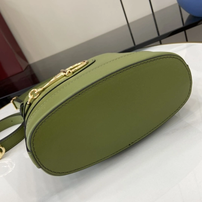 Gxccx Bucket Bags ModernLook 38747