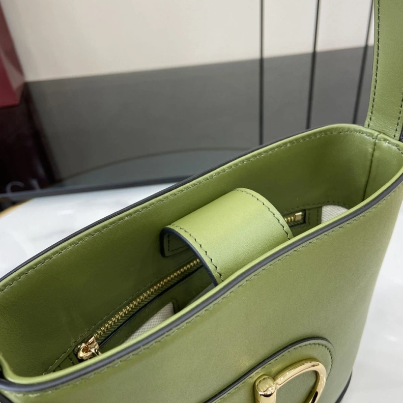 Gxccx Bucket Bags ModernLook 38747