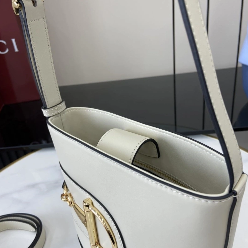 Stylish Gxccx Bucket Bags 38721