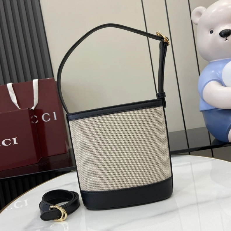 Versatile Gxccx Bucket Bags 38715