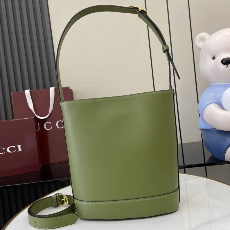 Gxccx Bucket Bags Sophisticated 38716