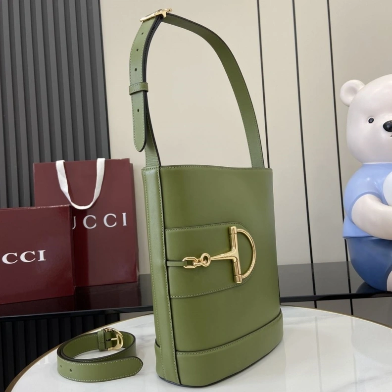 Gxccx Bucket Bags Sophisticated 38716