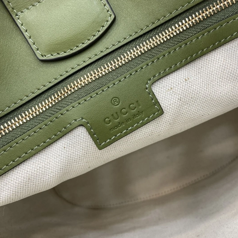 Gxccx Bucket Bags Sophisticated 38716