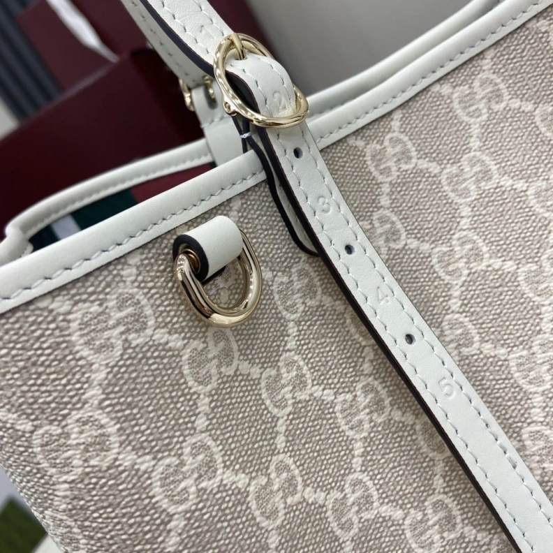 Gxccx Shopping Bags Bold 38575