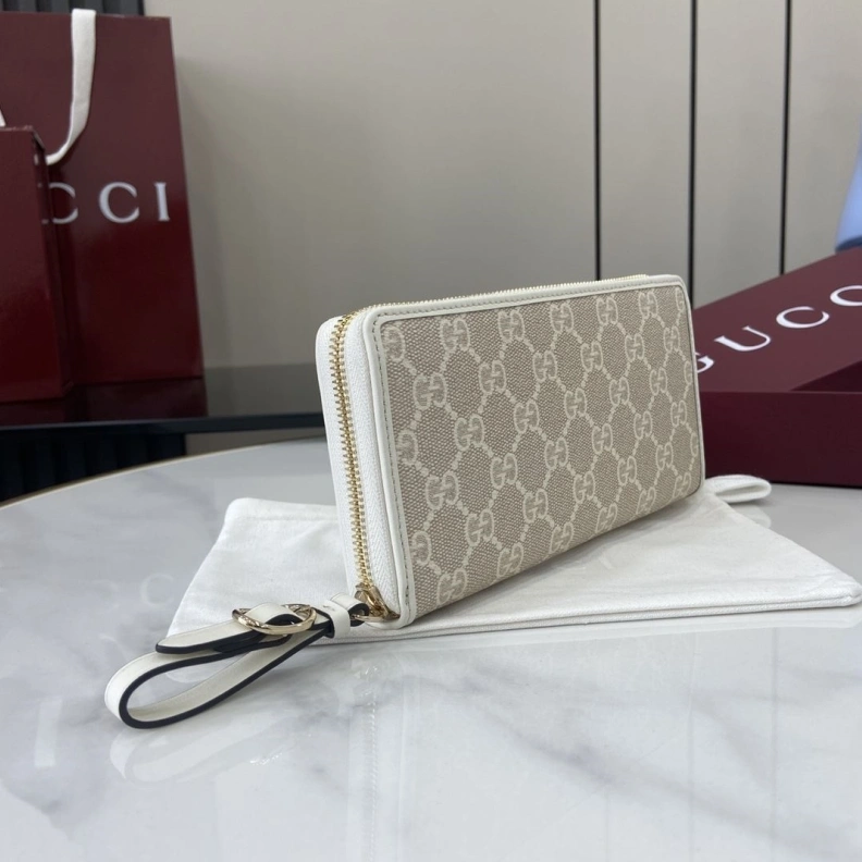 Comfortable Gxccx Wallets & Purse 38435