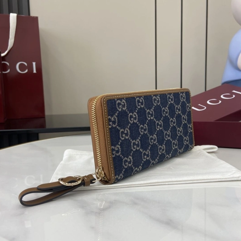 Bright Gxccx Wallets & Purse 38458