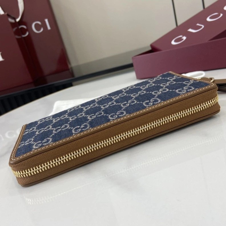 Bright Gxccx Wallets & Purse 38458