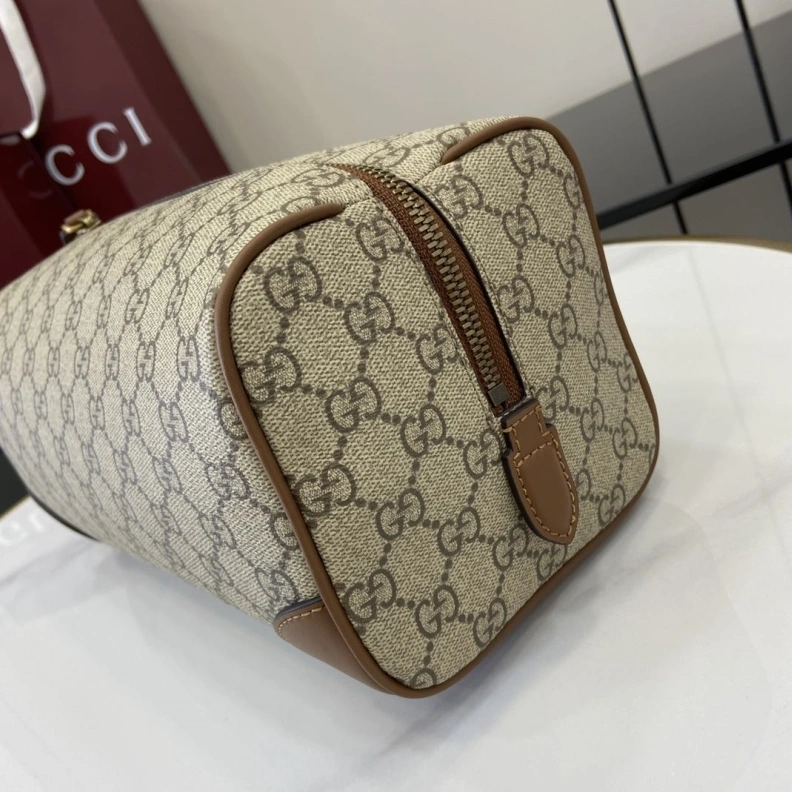 Practical Gxccx Clutch Bags 38740