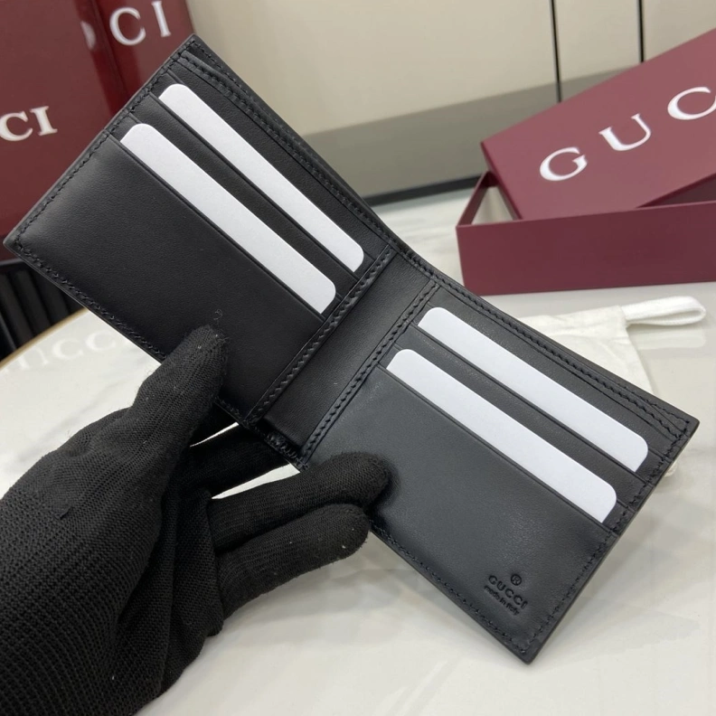 Versatile Gxccx Wallets & Purse 38399