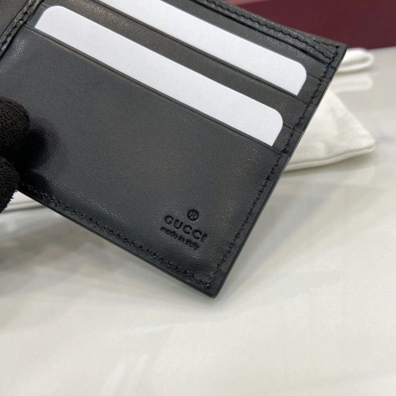 Versatile Gxccx Wallets & Purse 38399