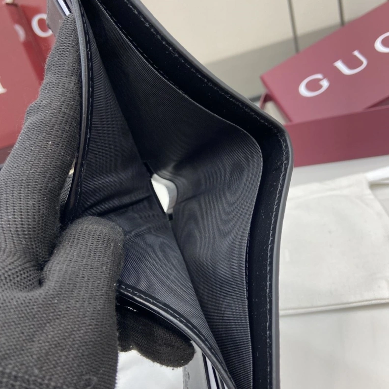 Versatile Gxccx Wallets & Purse 38399