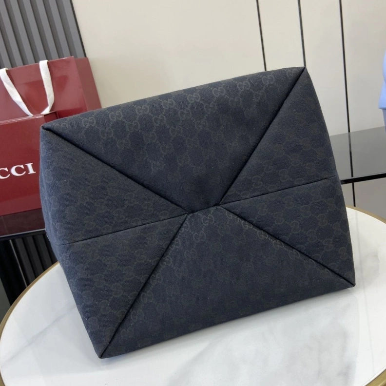 Trendsetting Gxccx Shopping Bags 38546