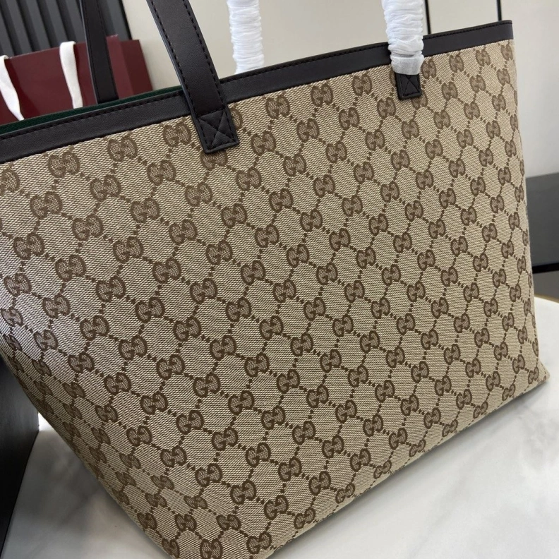 Gxccx Shopping Bags Vibrant 38528