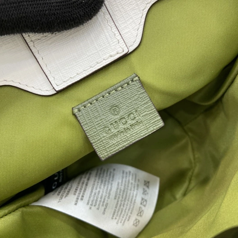 Gxccx Bucket Bags Bright 38739