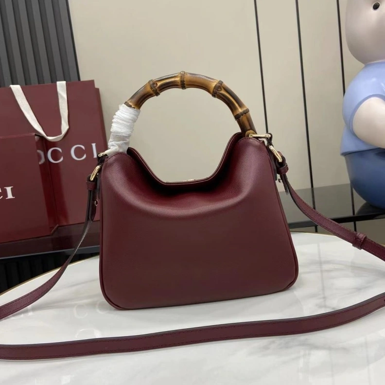 Fashionable Gxccx Top Handle Bags 38519