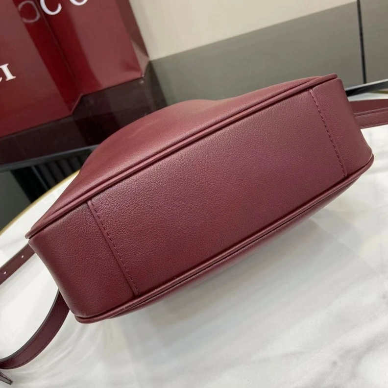 Fashionable Gxccx Top Handle Bags 38519
