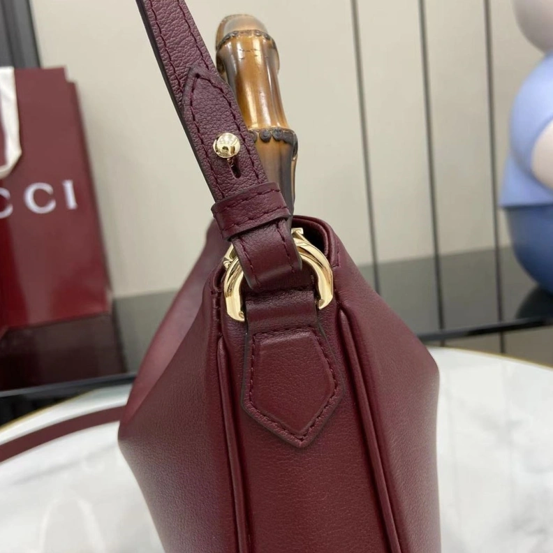 Fashionable Gxccx Top Handle Bags 38519