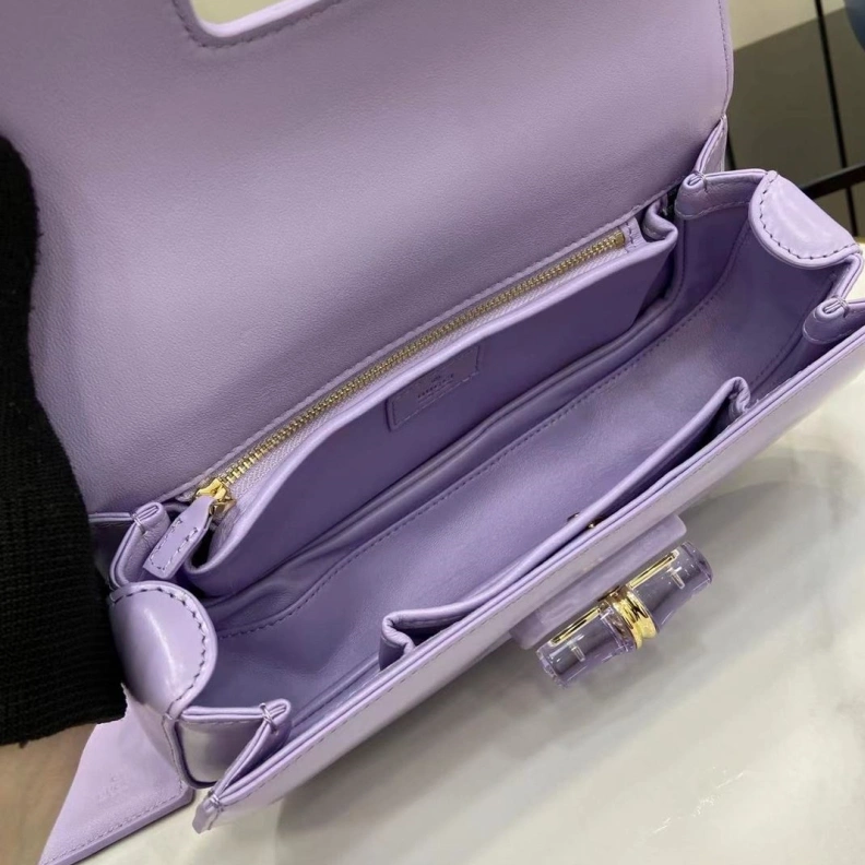 Comfortable Gxccx Top Handle Bags 38500