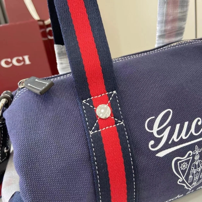 Refined Gxccx Travel Bags 38482