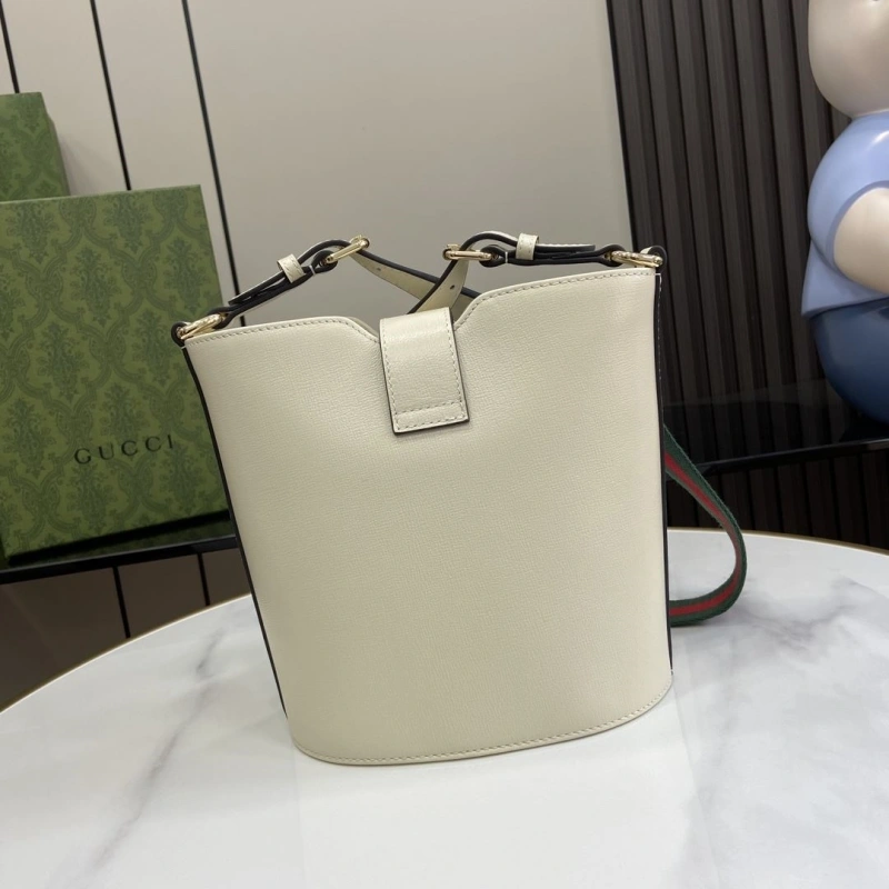 Gxccx Bucket Bags Sleek 48916