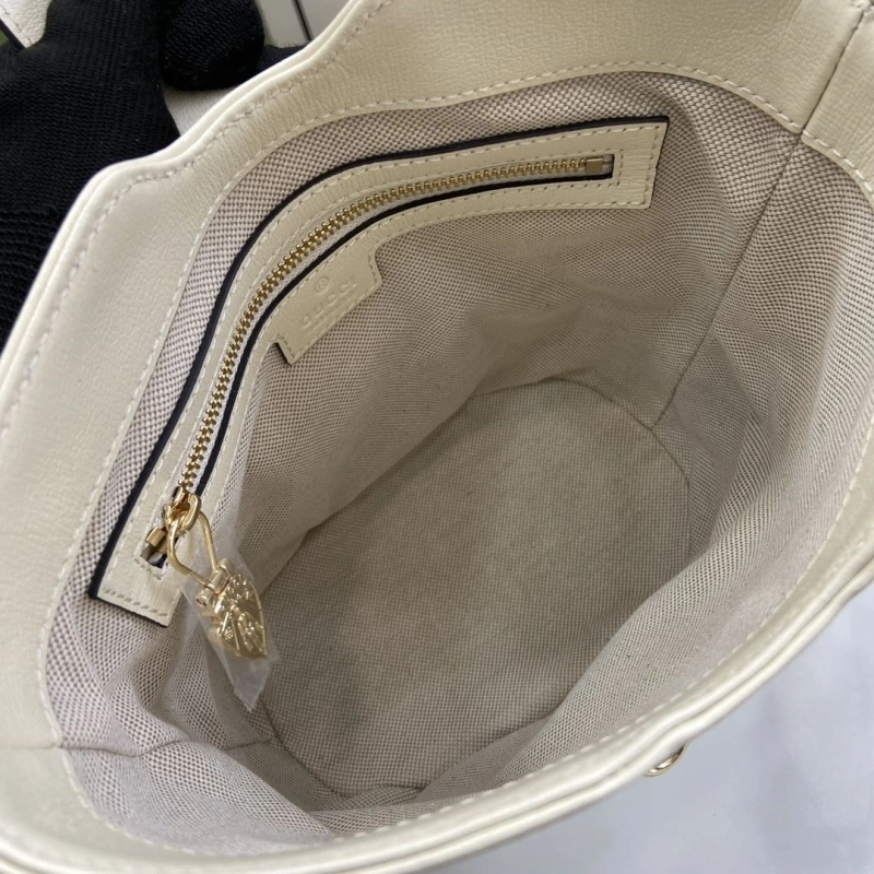 Gxccx Bucket Bags Sleek 48916