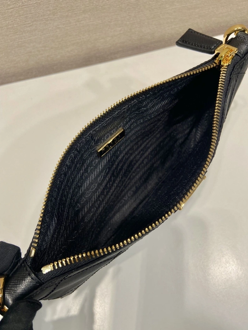 Unique Prxdx Top Handle Bags 55532