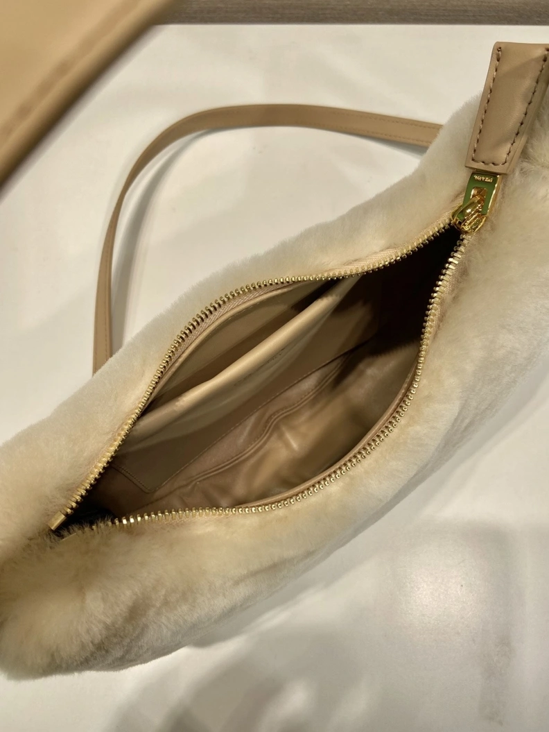 Unique Prxdx Top Handle Bags 55536